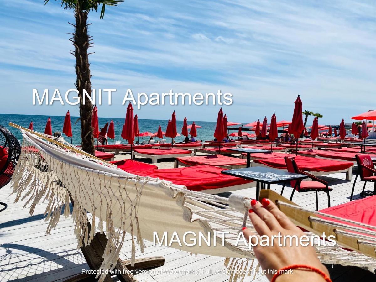 Magnit Apartments У Самого Моря オデッサ エクステリア 写真